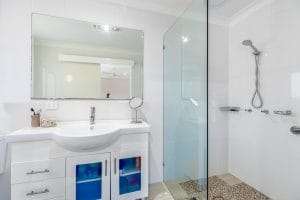 Justin-GRover-Media-_2f2f-76ab-8643-007a-ca69-99a9-5b1b-38b0_20250924055834_800x600